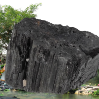 402g tourmaline noire