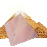 Pyramide quartz rose 5cm